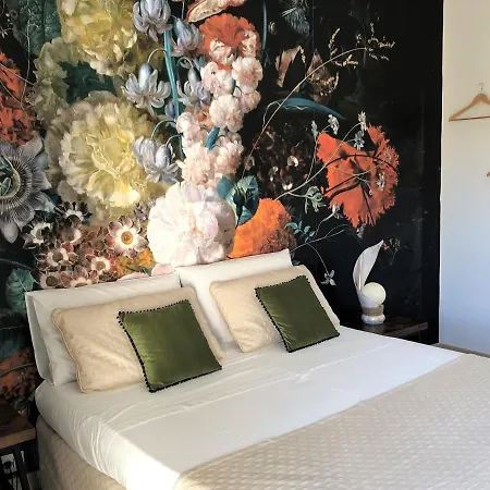 Fashion Style Bed & Breakfast *